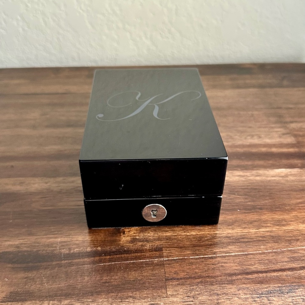 SIGNED Sacred Wood by Kilian Perfume in Elegant Box - Picture 6 of 10